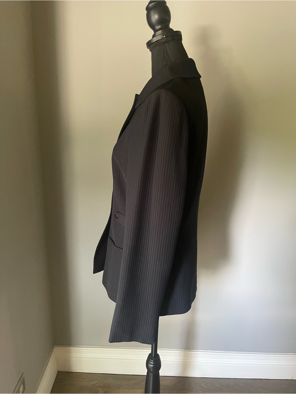 Tahari Arthur S Levine Dark Blue Pinstripe-Lined Women's Blazer Size 6 - Picture 10 of 13